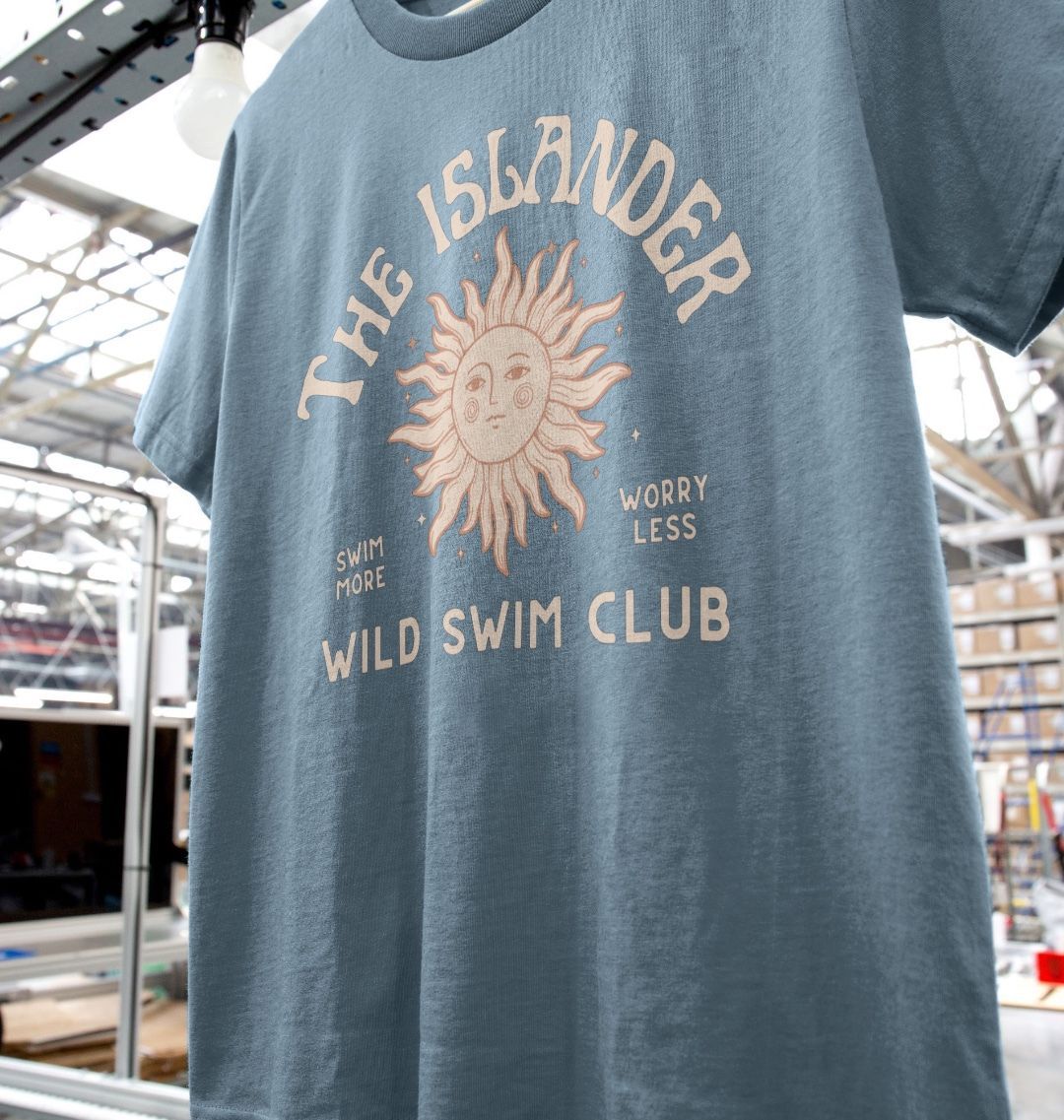 The Islander - Wild Swimming Club - Women's T shirt - Isle of Wight