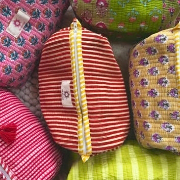 Pouches, Hair Tool Bags, Organisers & Lunch bags