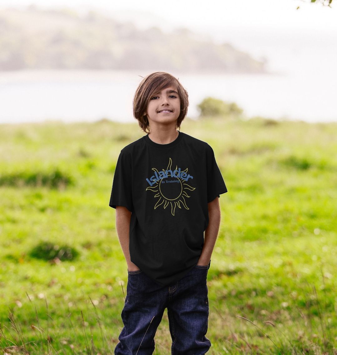 Kids Tshirt - Islander in training - 100% Organic cotton