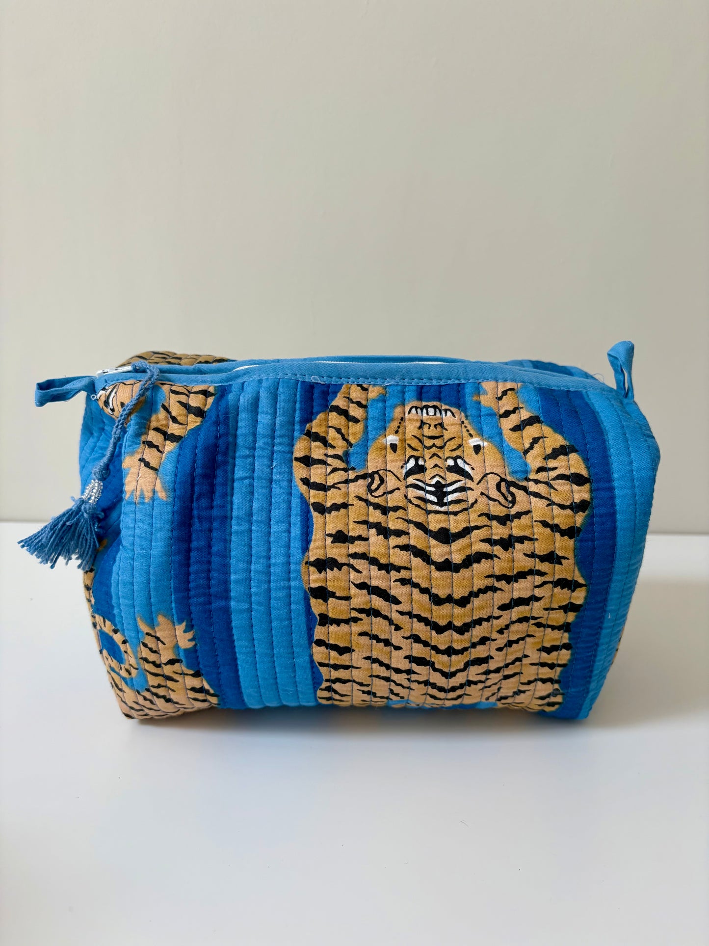 Pouches/Makeup/Wash Bags