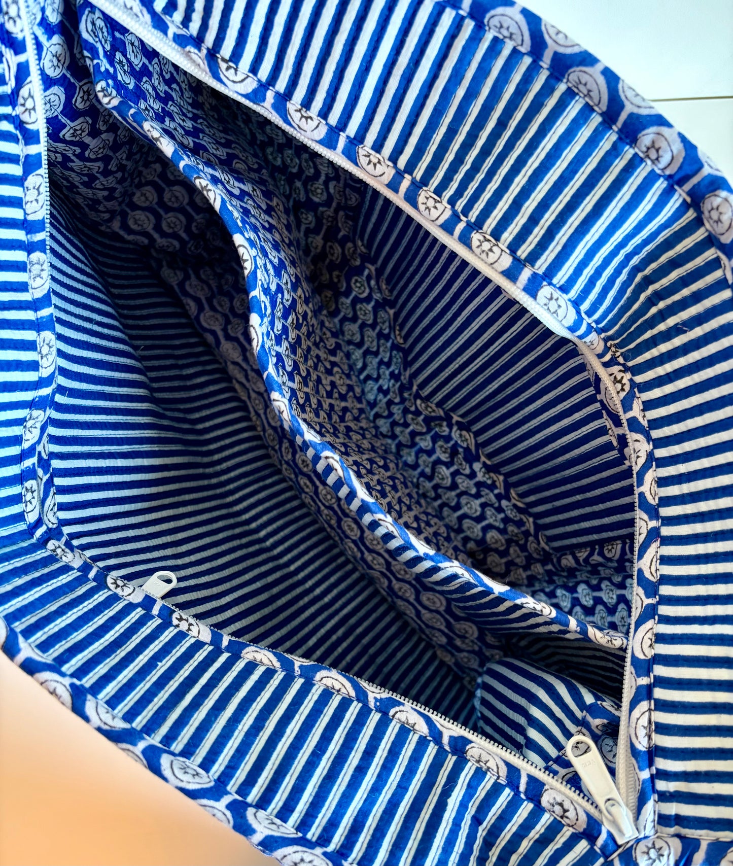 Blue Stripes Compartment Organiser Tote Bag