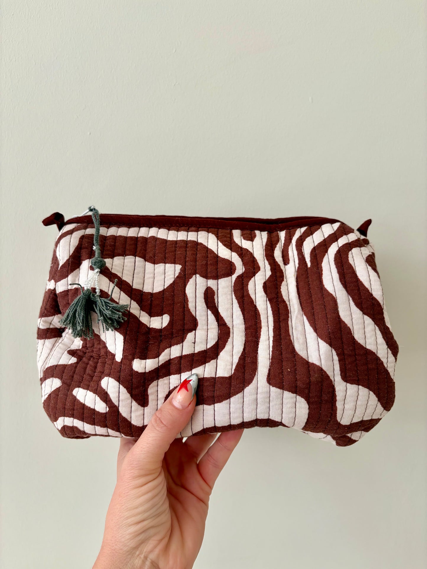 Pouches/Makeup/Wash Bags