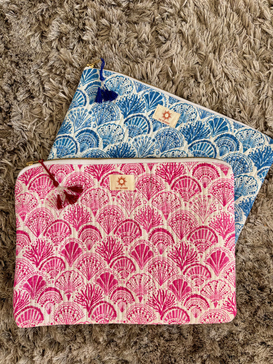 Shell Laptop Case (Blue & Pink)