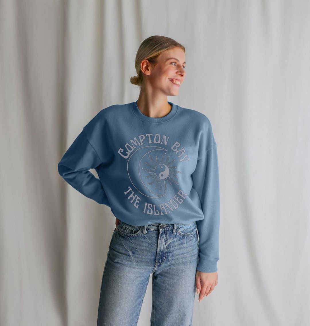 Compton Bay - Lilac writing - Women's oversized style sweatshirt - Sun and Moon - The Islander