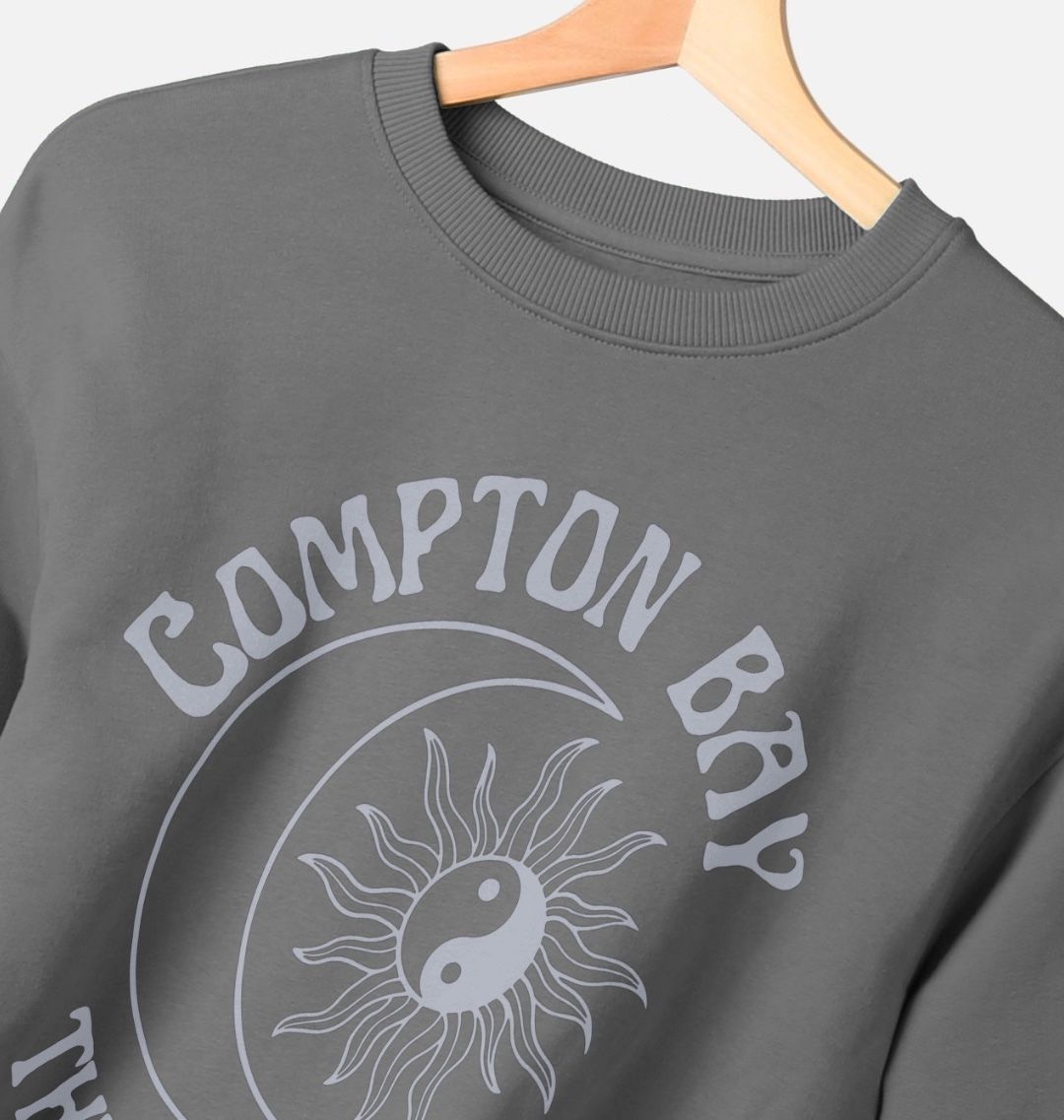 Compton Bay - Lilac writing - Women's oversized style sweatshirt - Sun and Moon - The Islander